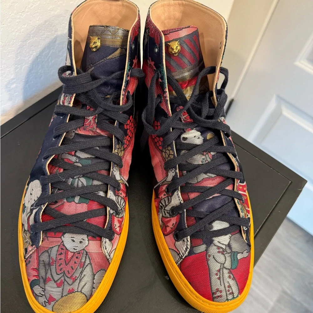 Stylish Multicolor High-Top Sneakers - Picture 2 of 12